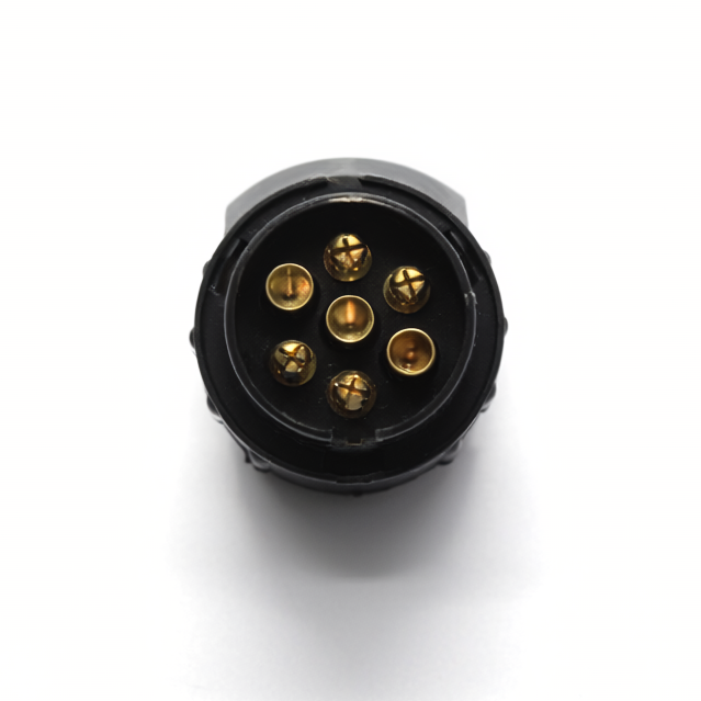 Maypole MP6005B Professional Adaptor 7 Pin Car/Vehicle To 13 Pin Trailer/Caravan Adaptor