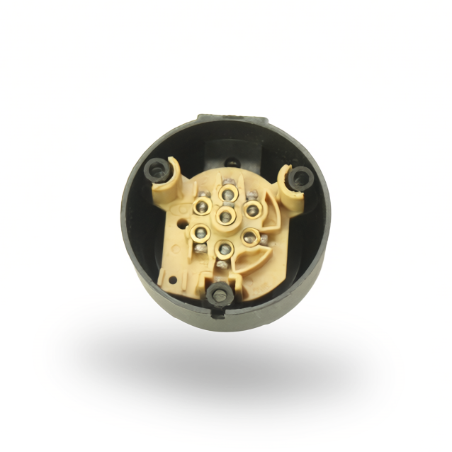 Maypole MP31B 12S Type 7 Pin Plastic Socket